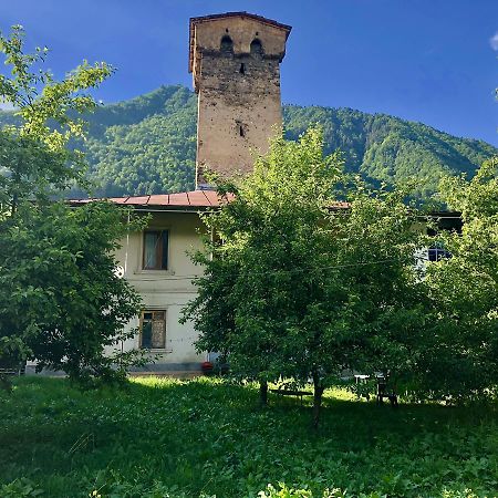 Ametapi Hotel Mestia Bagian luar foto
